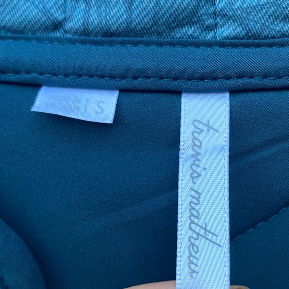 Travis Mathew Blue Quilted Jacket. Brand new-no tag. Size small - Picture 4 of 12